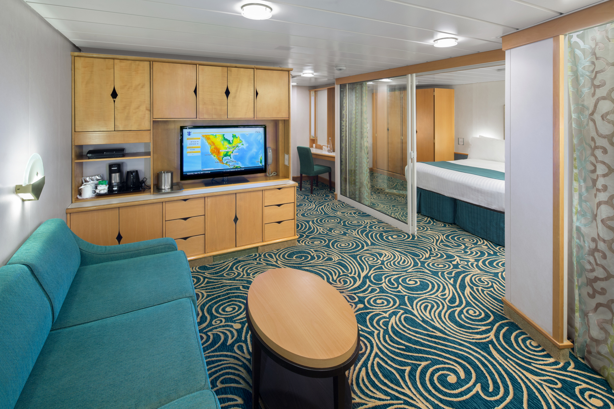 MyCruise Royal-Caribbean-Cruise-Line Vision-of-the-Seas Kahytter Suite GT3